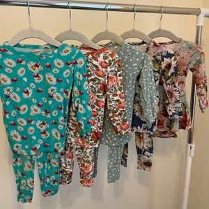 POSH PEANUT Long Sleeve Pajama Set Bundle